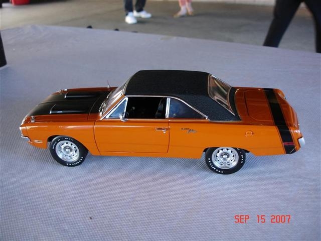 DSC09283 Large Small